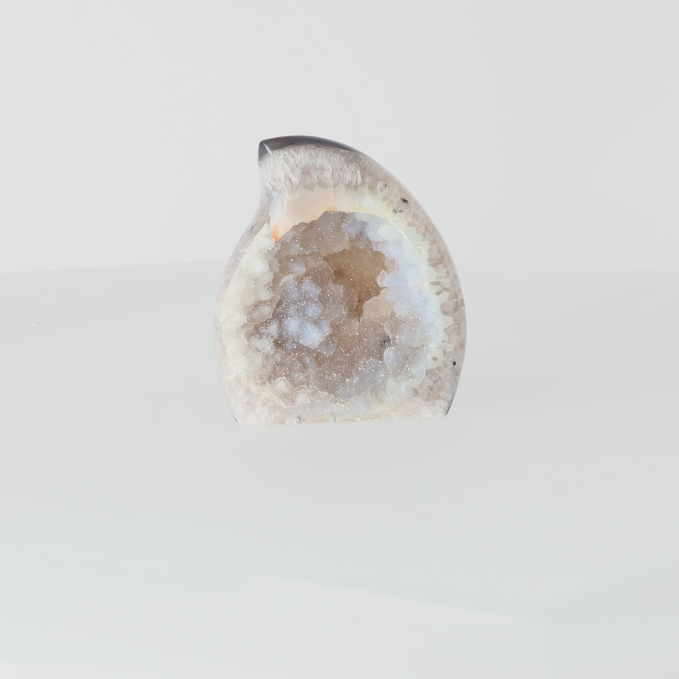 Load video: Lunaria – Achat-Geode mit Kristalldruse. (#399)