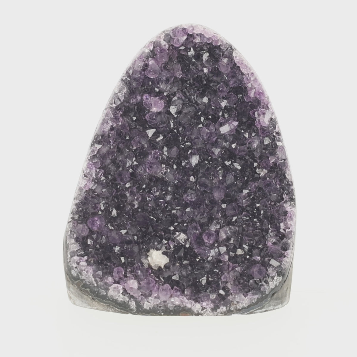 Video laden: Amethyst Cut Base mit Calcit- AA Quality - 887 g  (#1527)