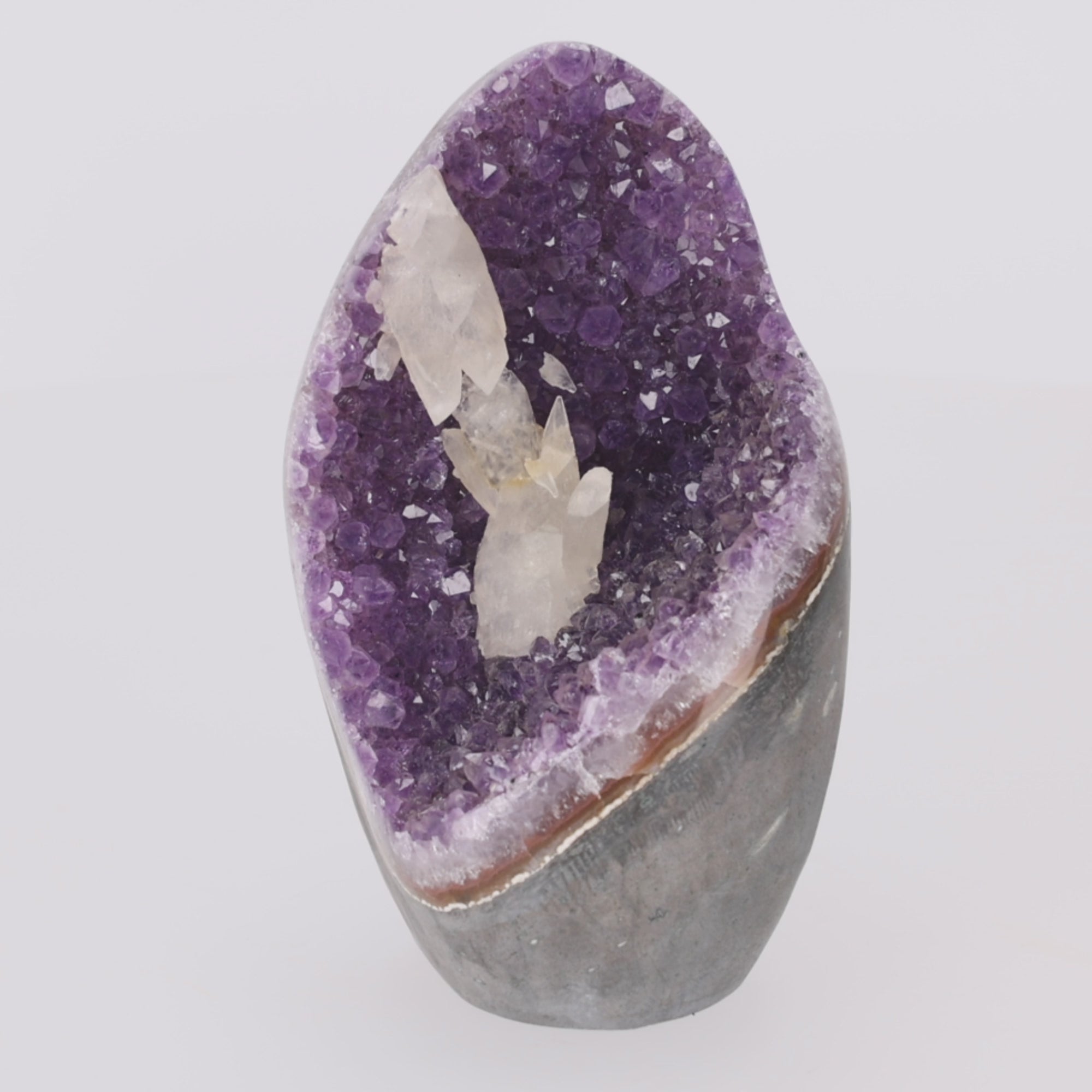 Load video: Violet Flame ✦ Amethystdruse mit Calcit | 1.649 g (#898)