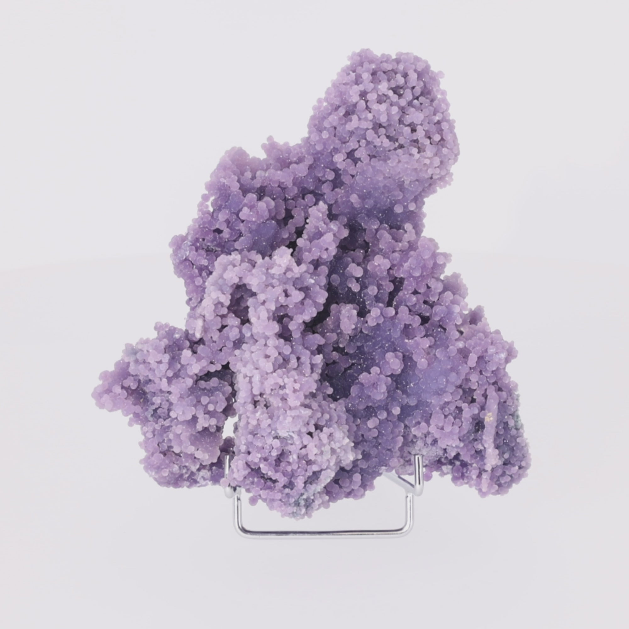 Video laden: Lavender Monument 2,069 kg Traubenachat aus Indonesien (#762)