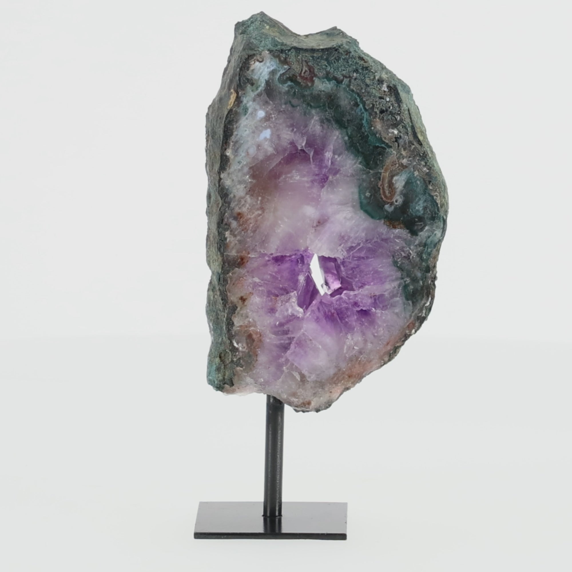 Video laden: Mystic Gate | Amethyst Portalscheibe aus Brasilien | 711g  (#682)