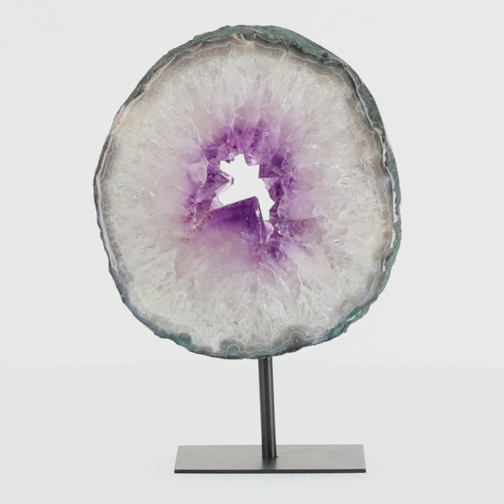 Video laden: Moon Eclipse | Amethyst Portalscheibe aus Brasilien | 1.607g (#686)